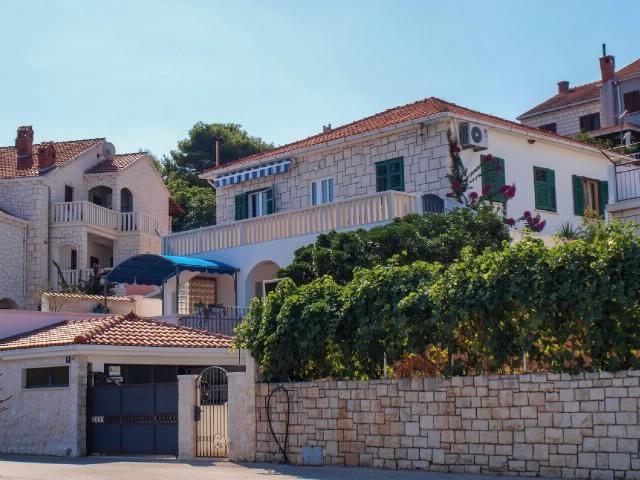 Apartments Marija Postira Exterior photo